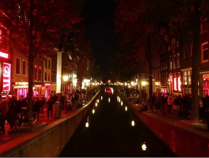 улица красных фонарей амстердам